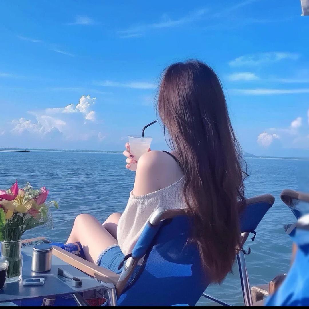 龙华泣蕴和电子商务