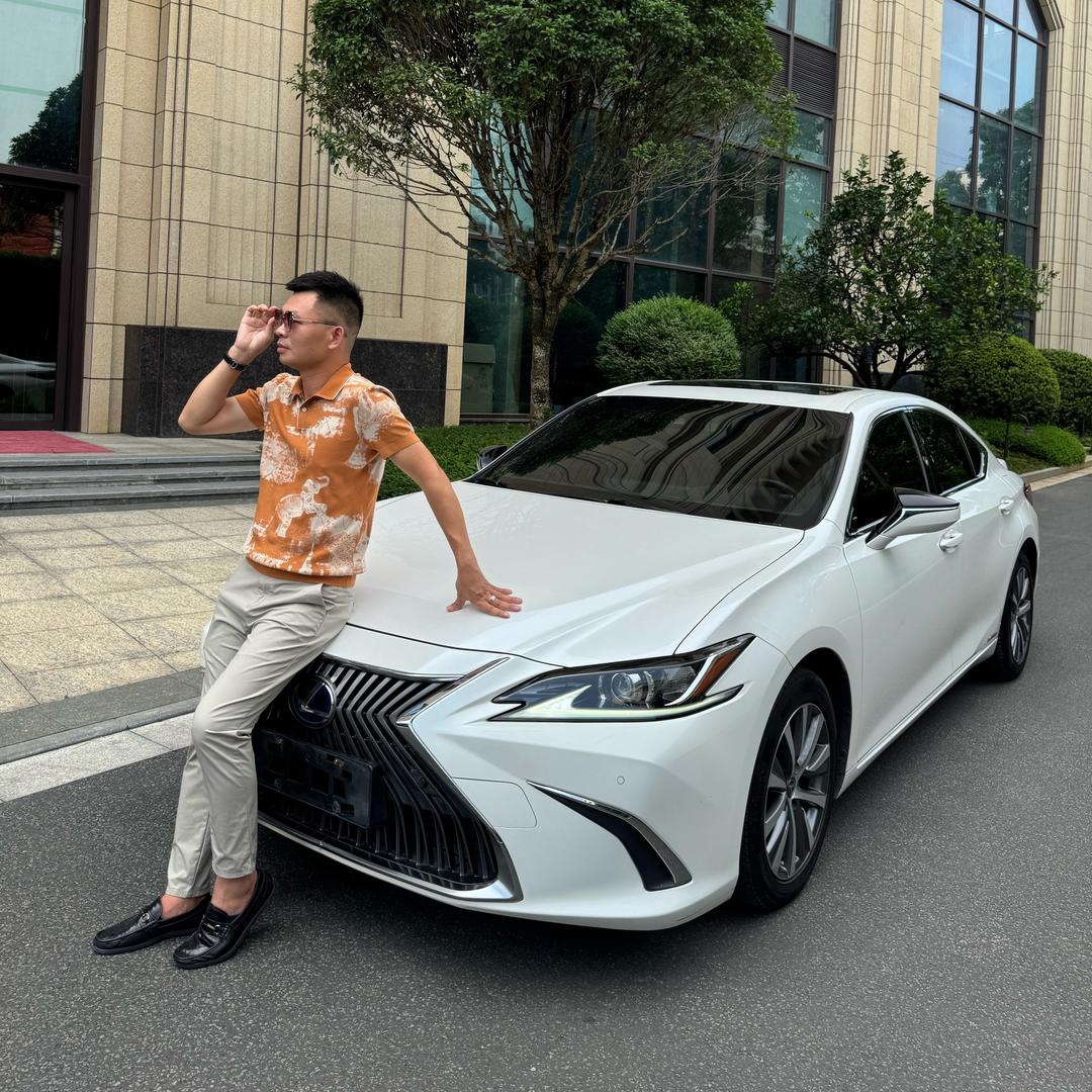 太古汇轻奢男装～平安街店