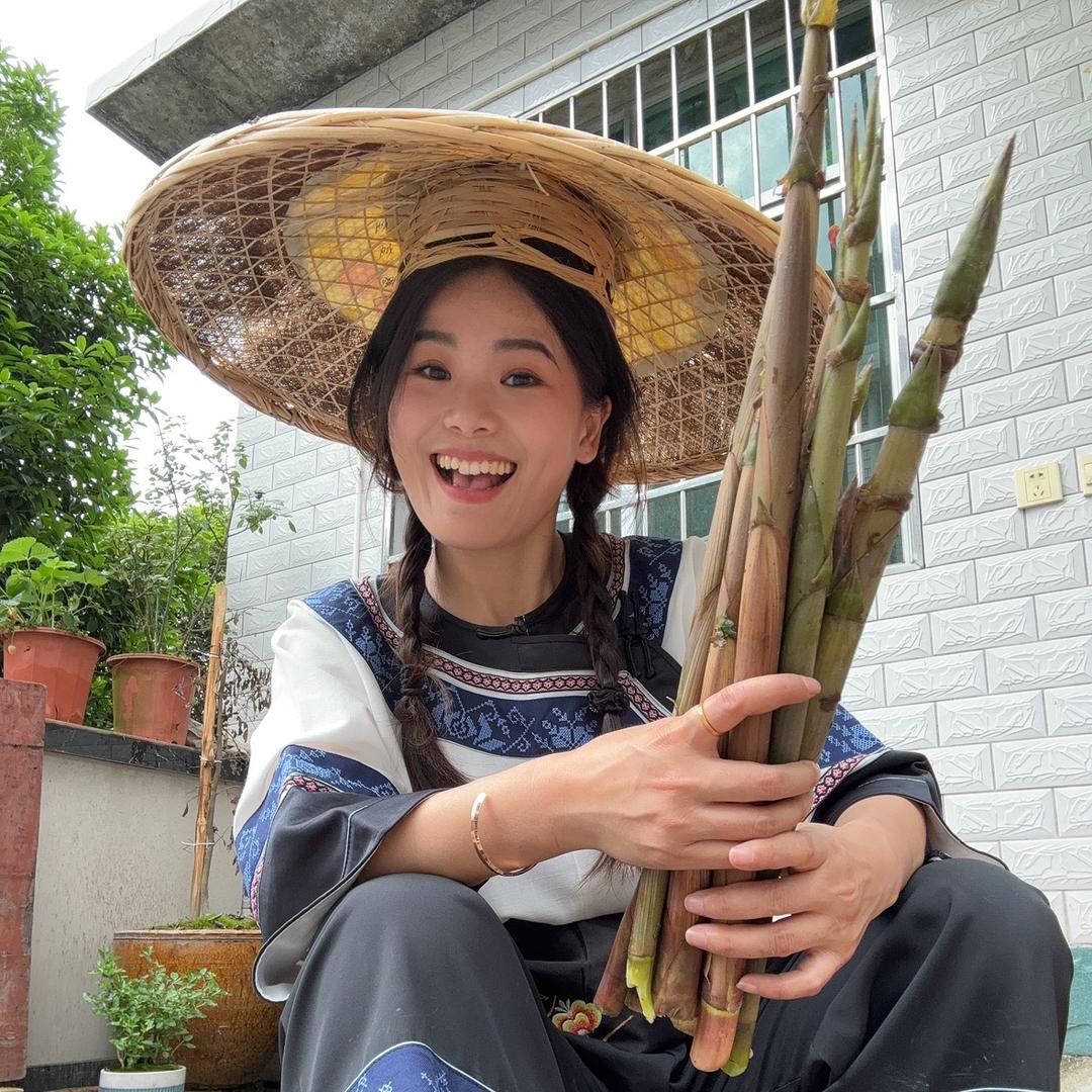 阿莉在湘西