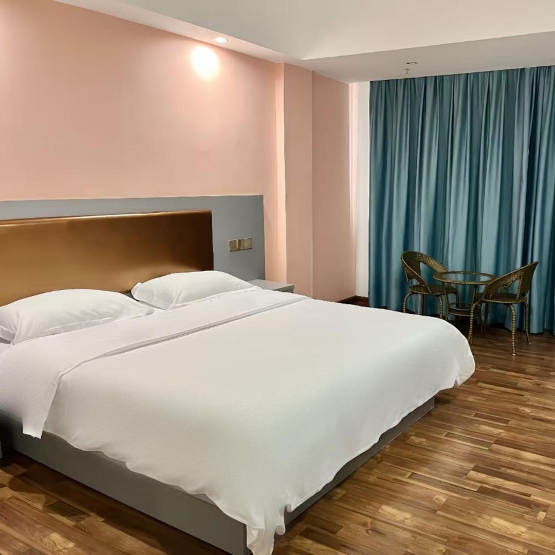 千千悦酒店四塘交通学院店