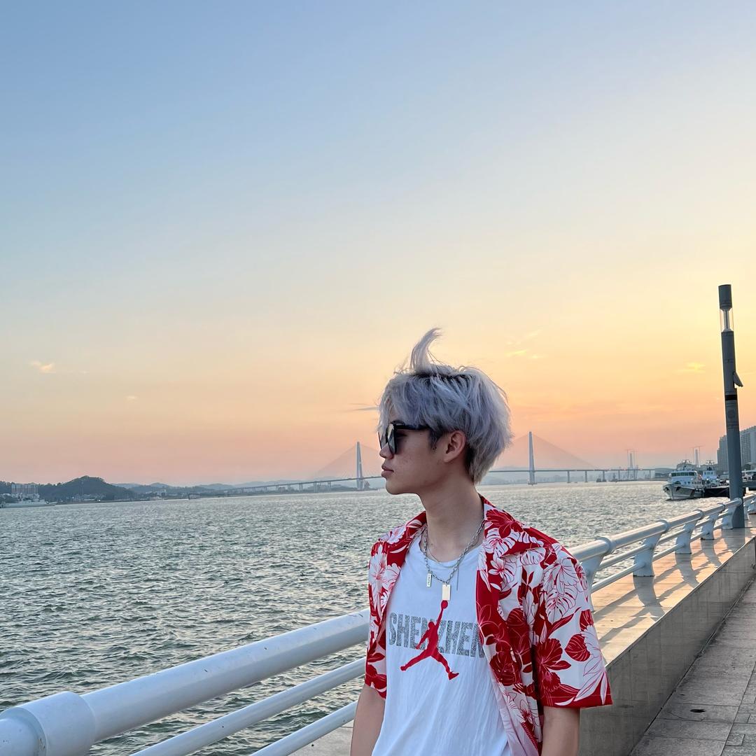 馋猫阿许（洲转瓦