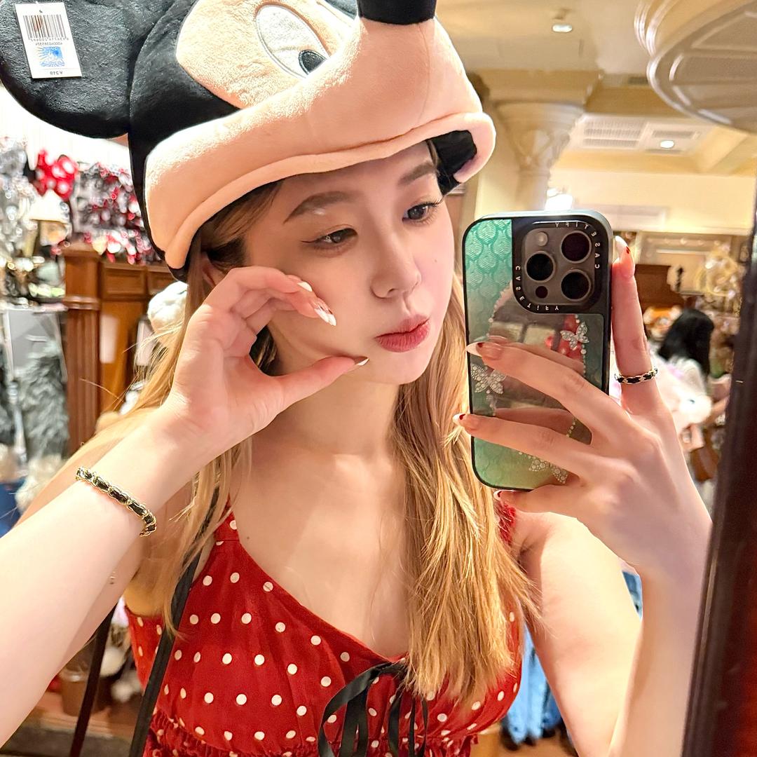 HELLO kiki