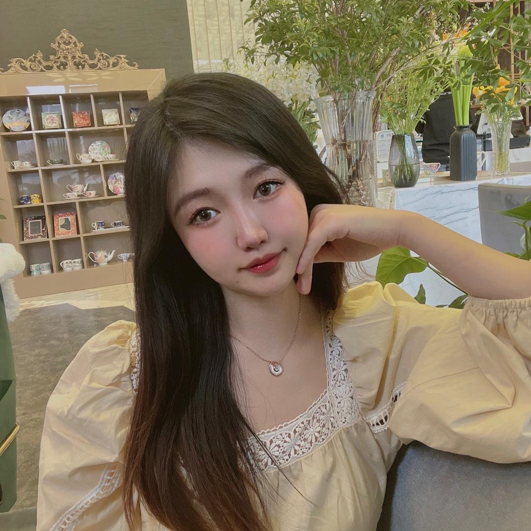 毛毛挺绝的_