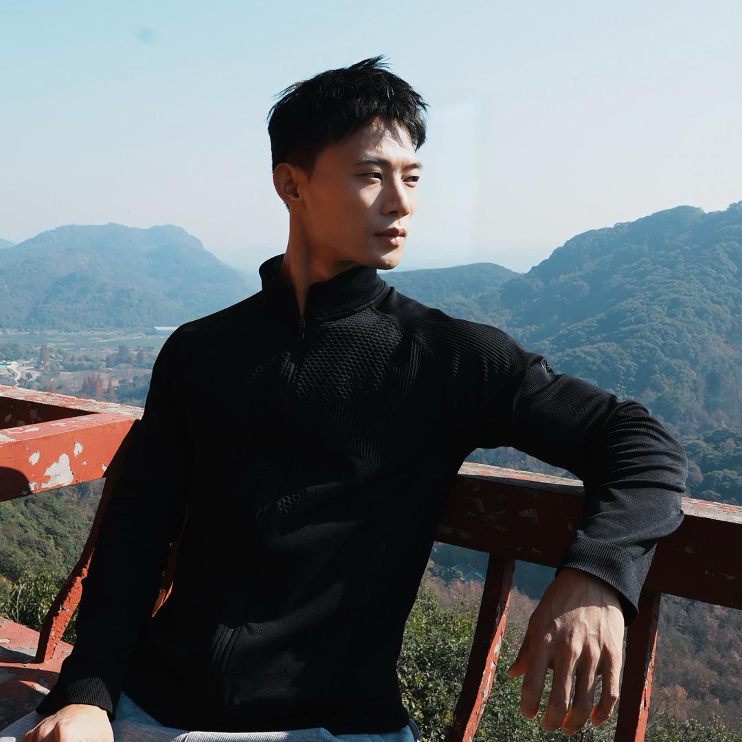 普照中（汉堡吞噬兽）