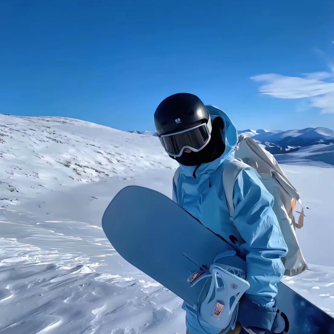 我也不太了解她.