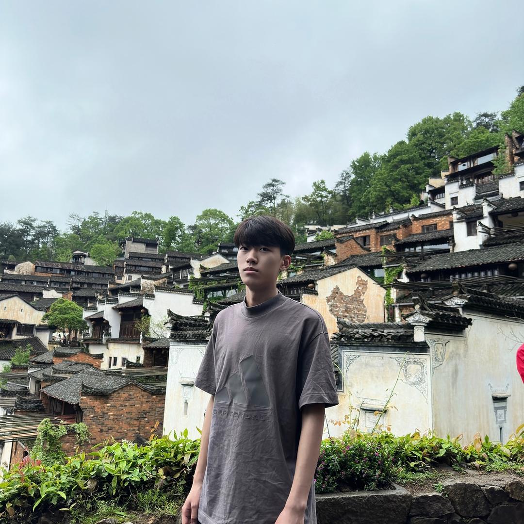 小李爱喝茶🍵