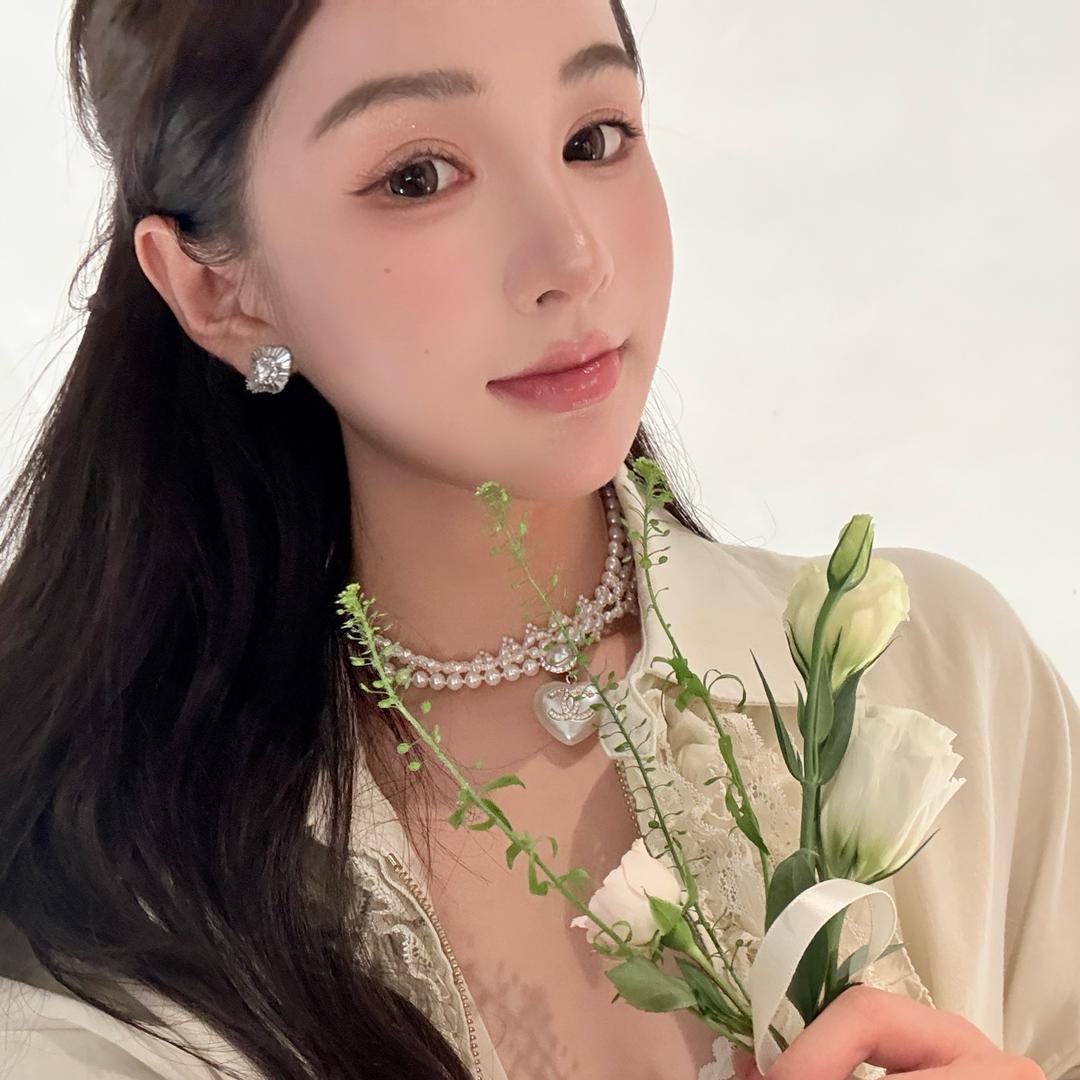 小m是某某.