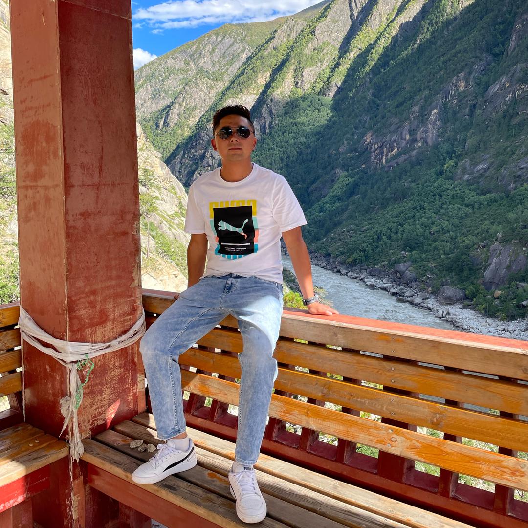 @西域烤肉美食城