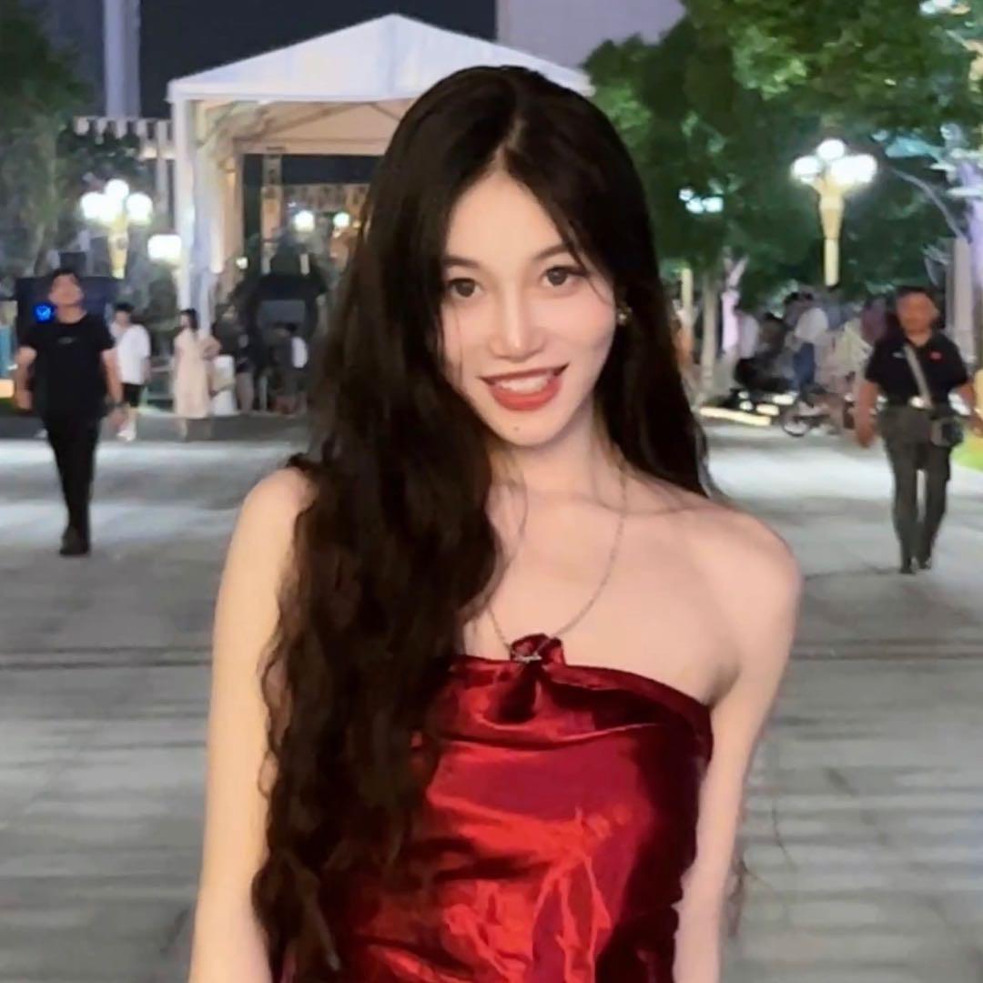 Becky周笑笑