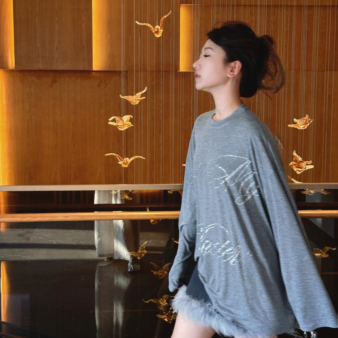 漂亮妞妞女大童Vivian