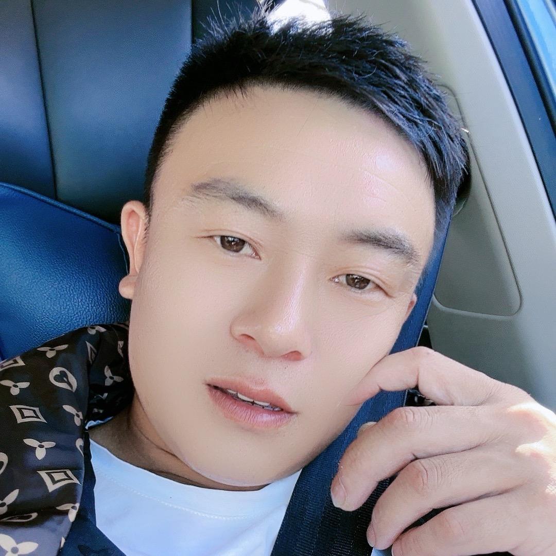 洪  爷  