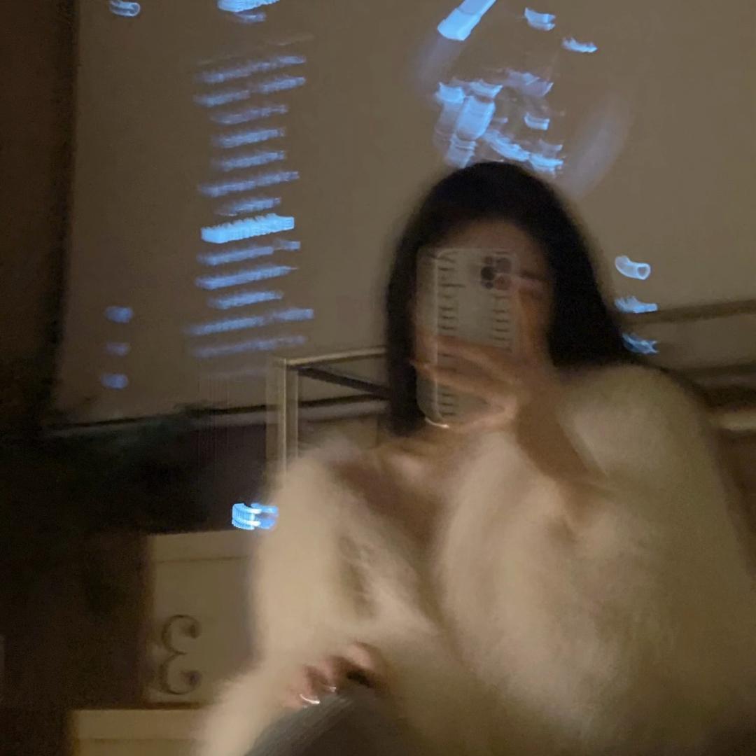李小默