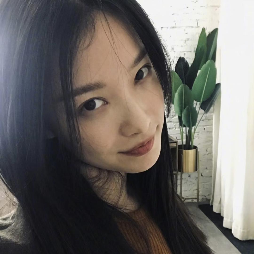 小V.