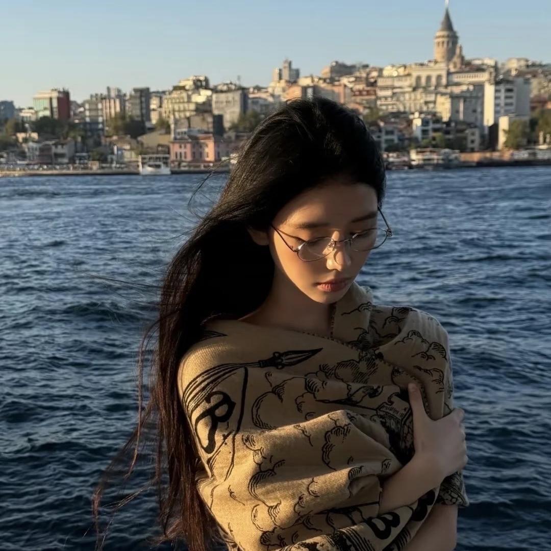 大镜山轻奢眼镜