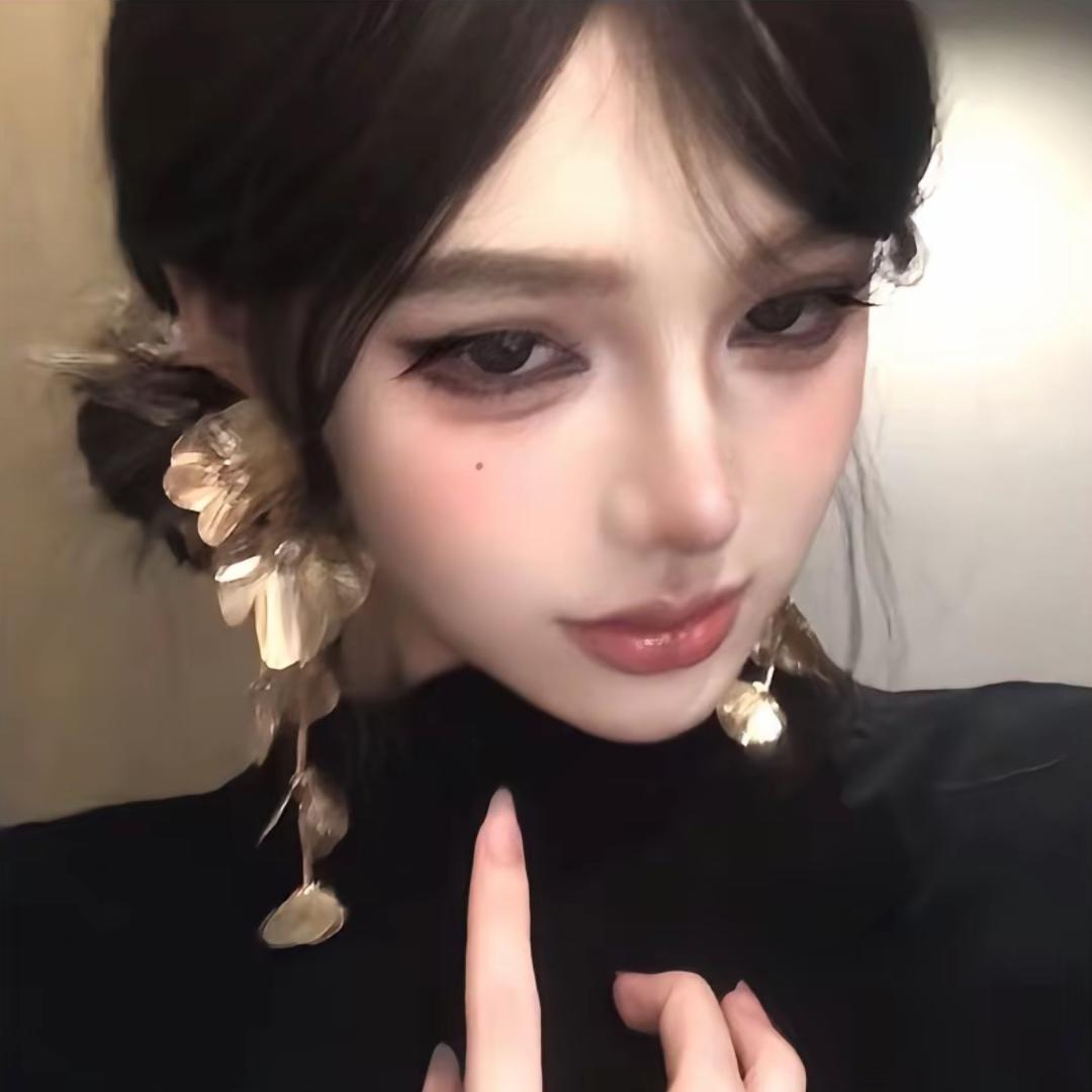 绯色创可贴🩹