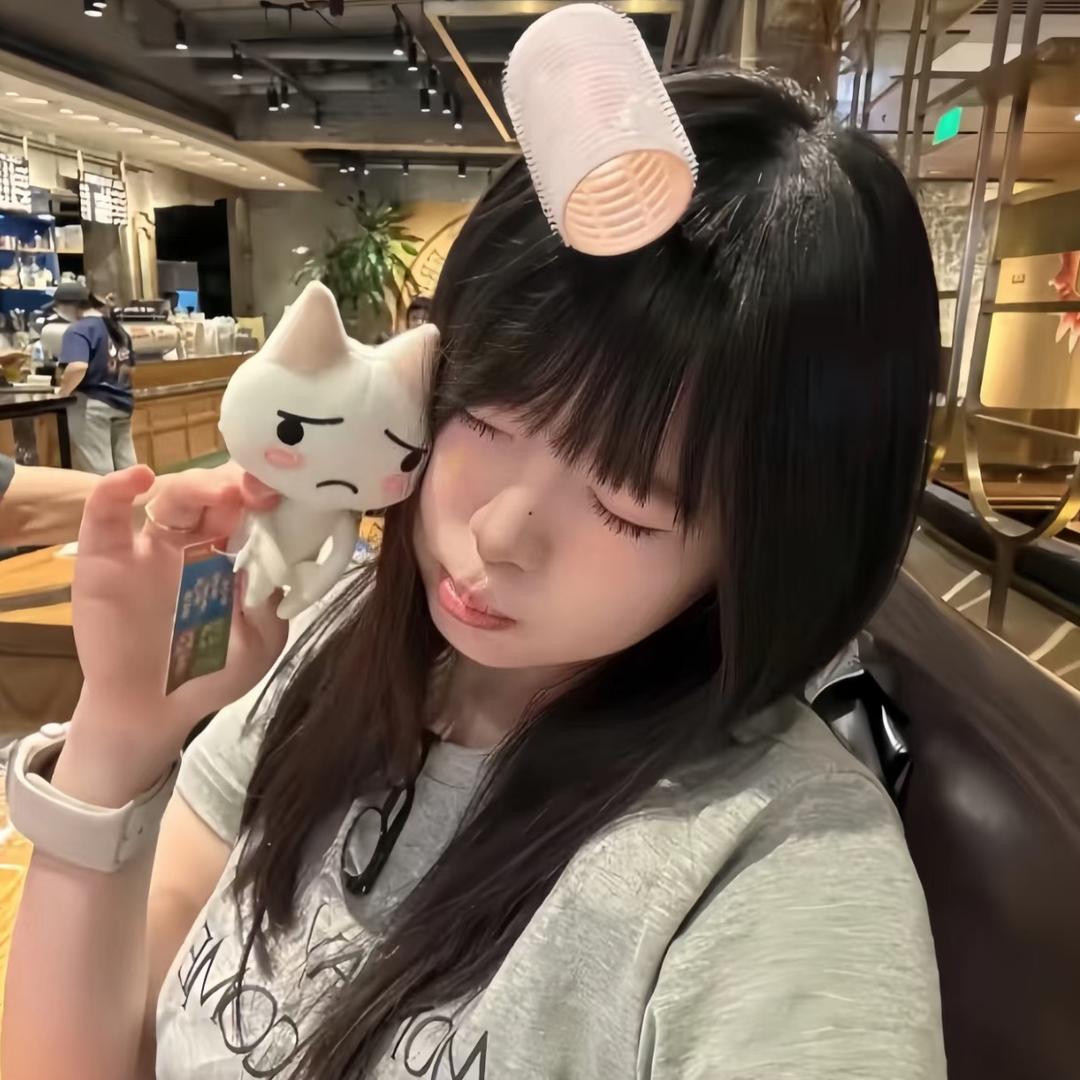 小李想睡觉~