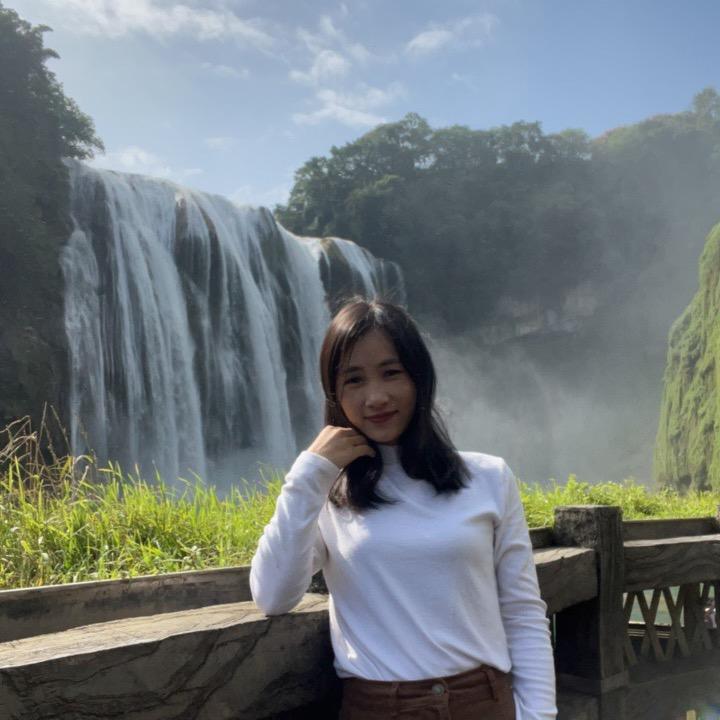她她