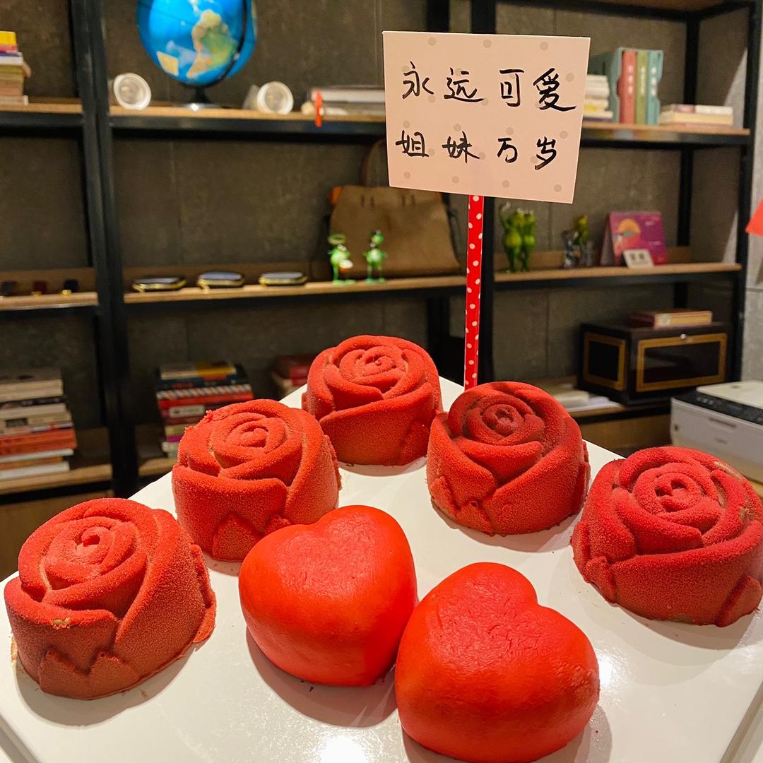 何合何何小姐