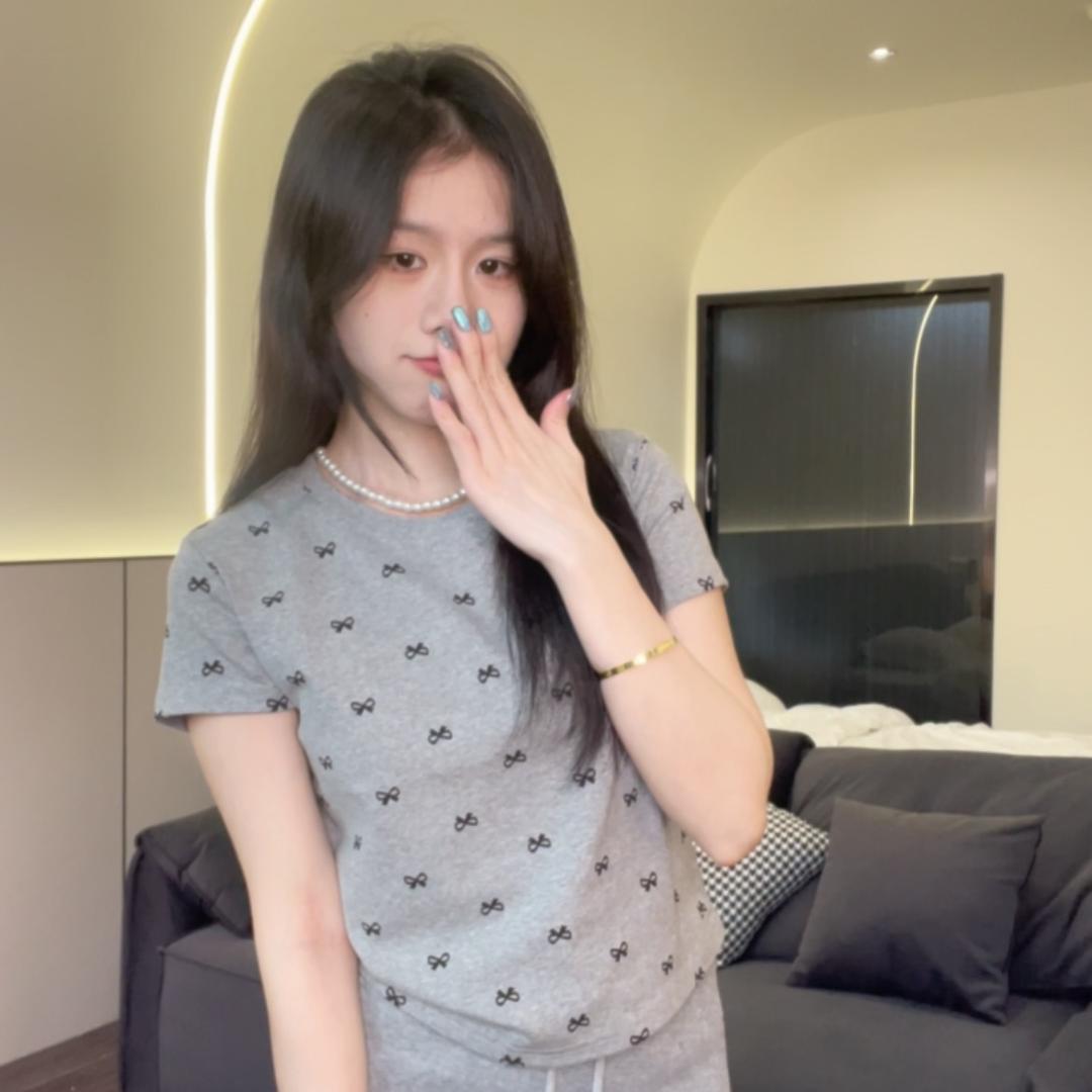 只想好好卖女装