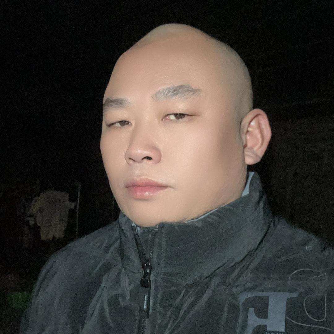 装修哥（地摊佬）
