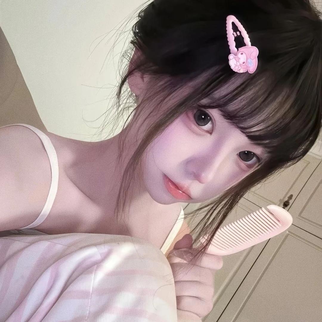 美女也会ᵉᵐᵒ