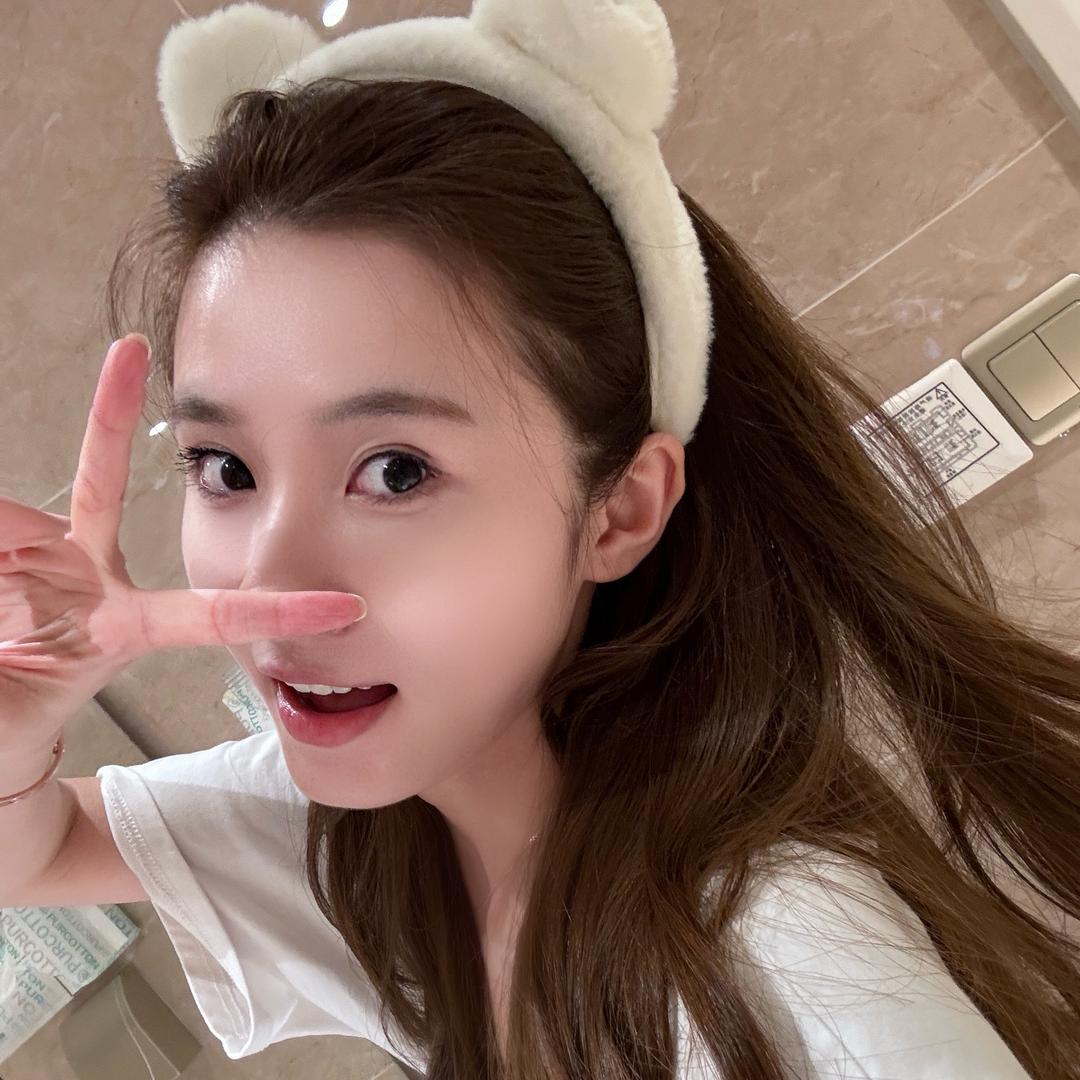 我叫白白⁹²⁸⁸@抖音