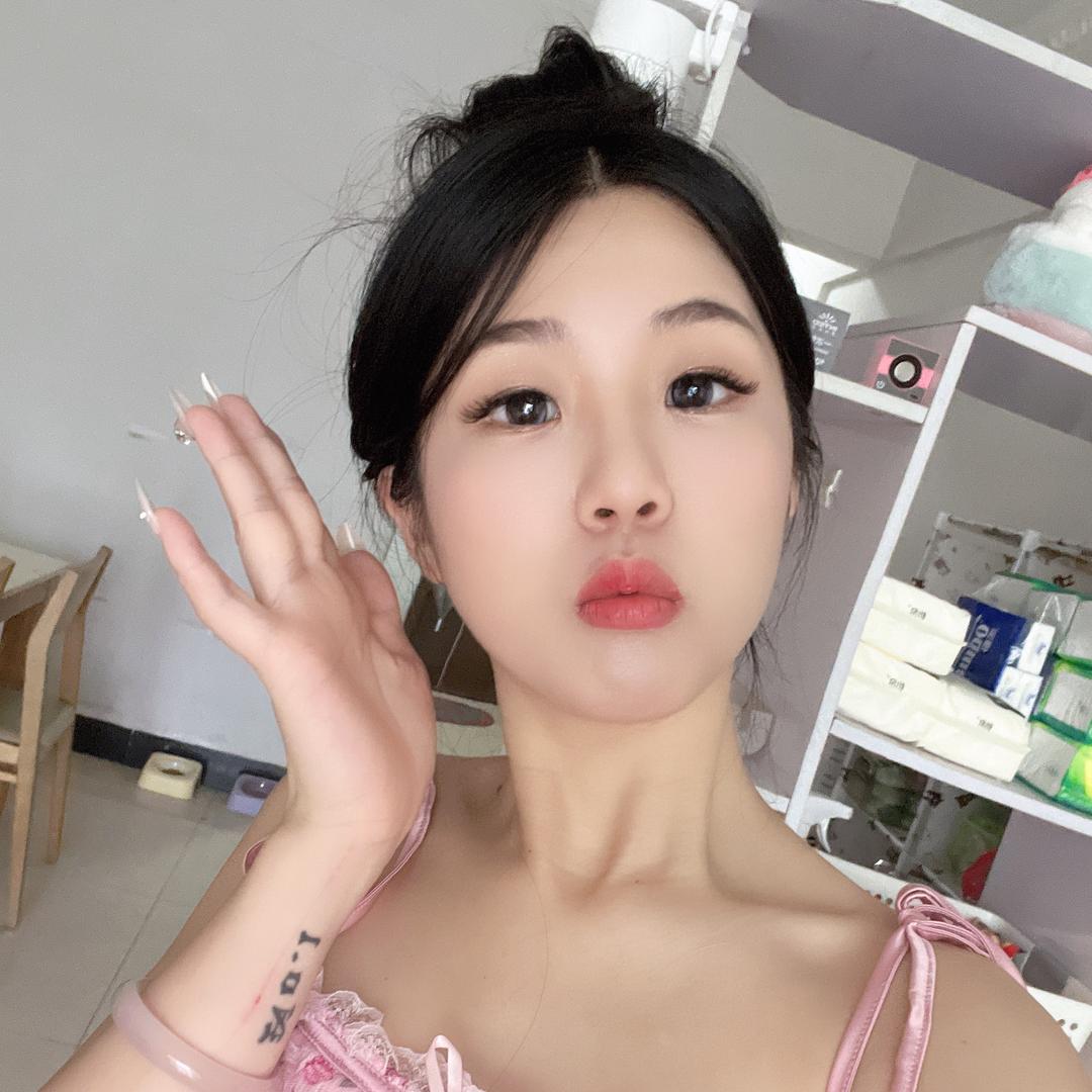 露娜 Luna