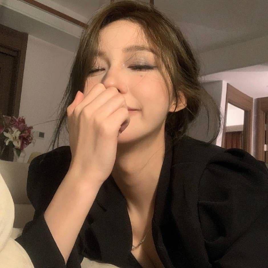 小周.