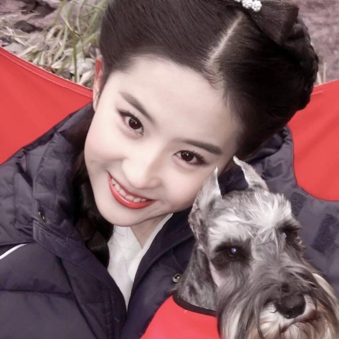 蔡蔡.
