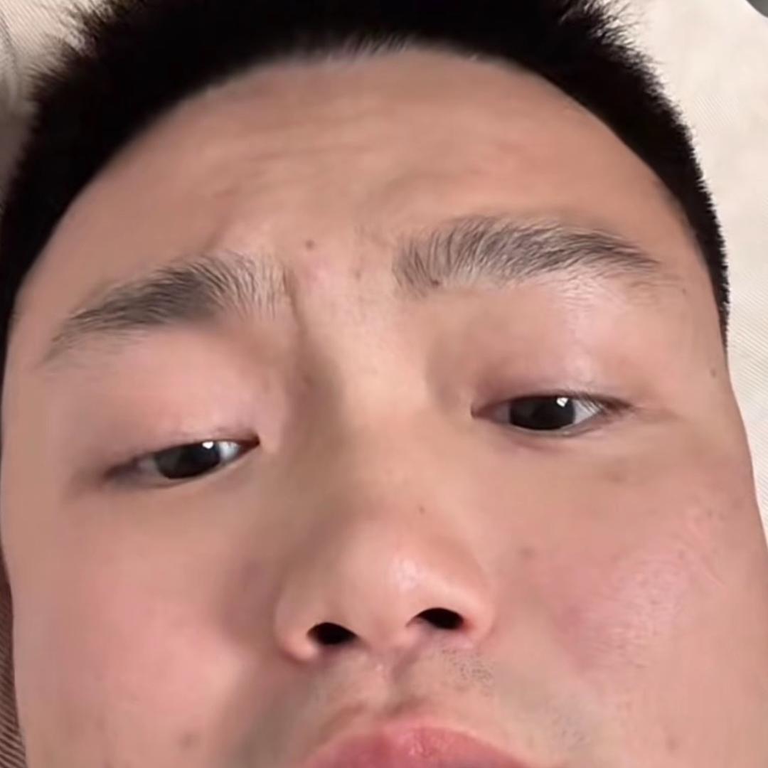 鲍882