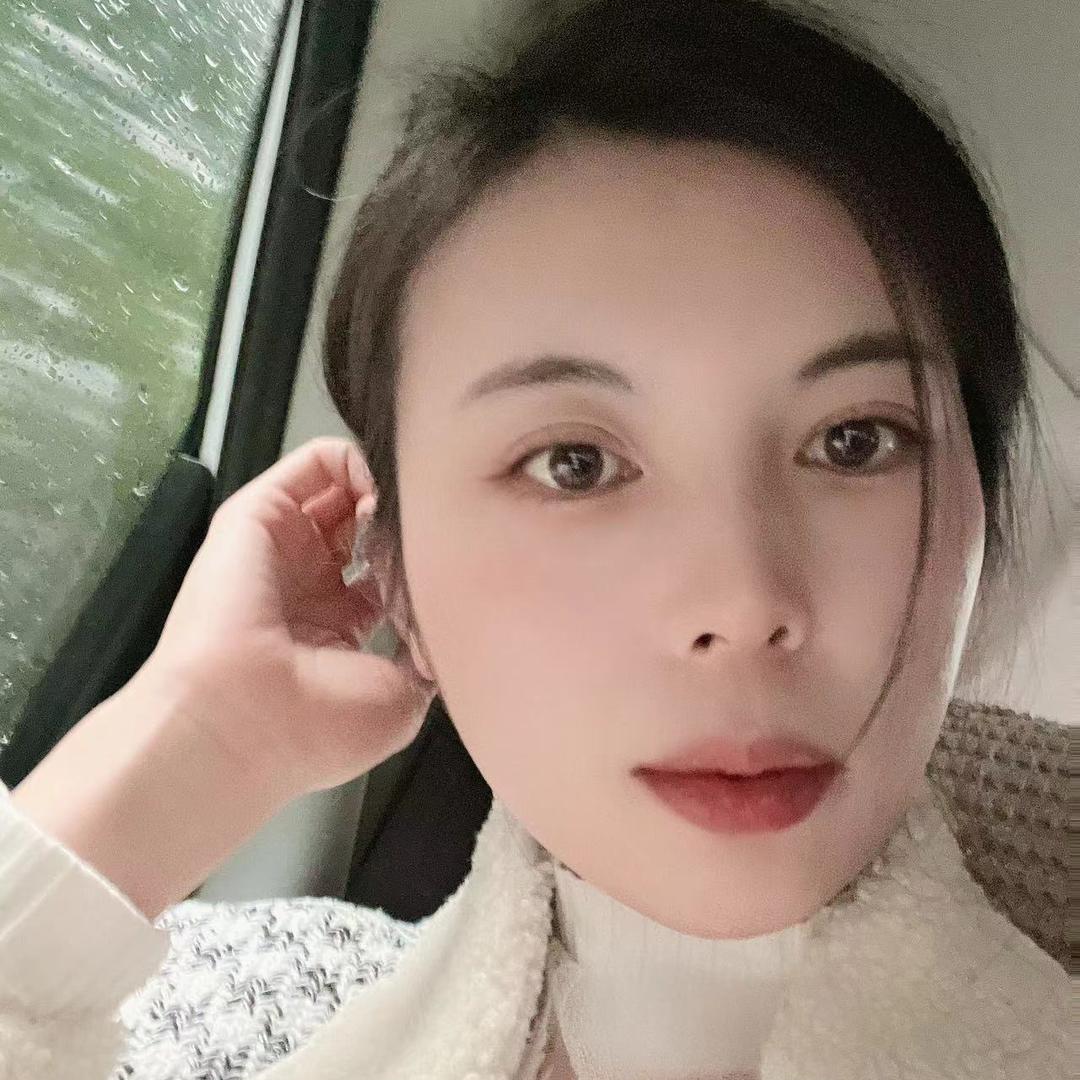 沐汐女装工厂店