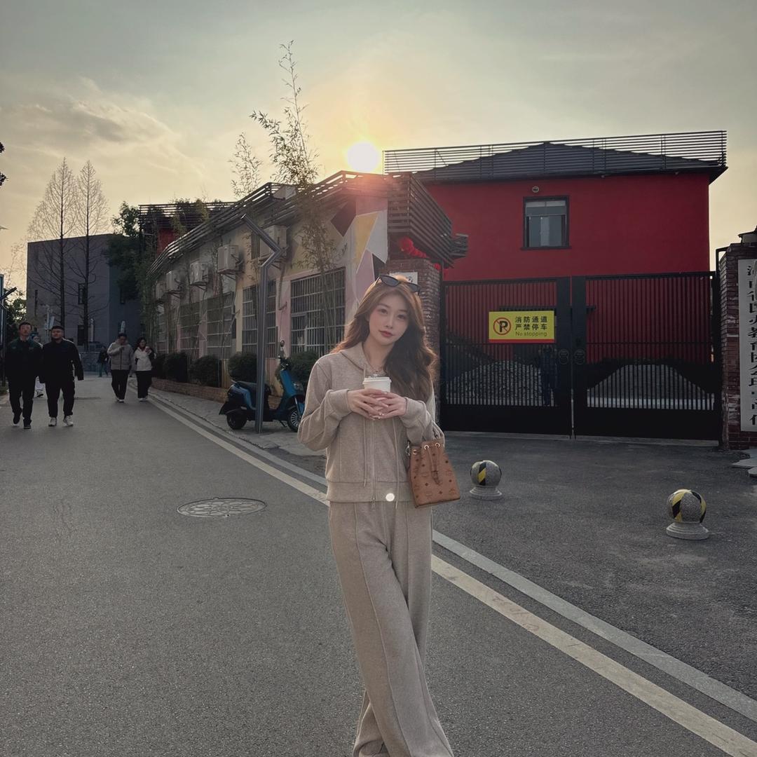 薏丝妮YiSiNi