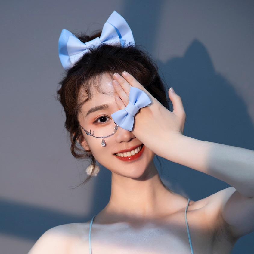 Lafee君君(终于有了自己的猫