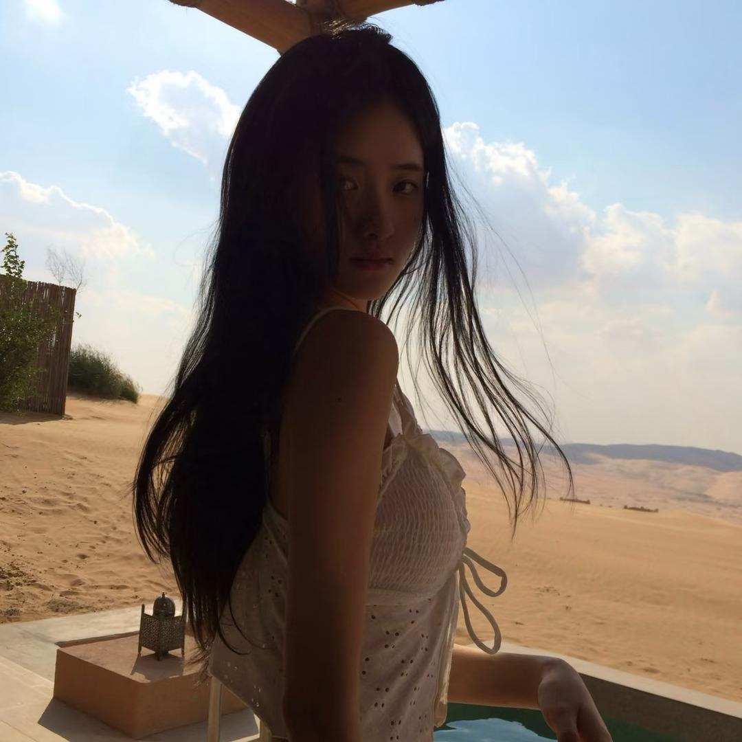 新月云云