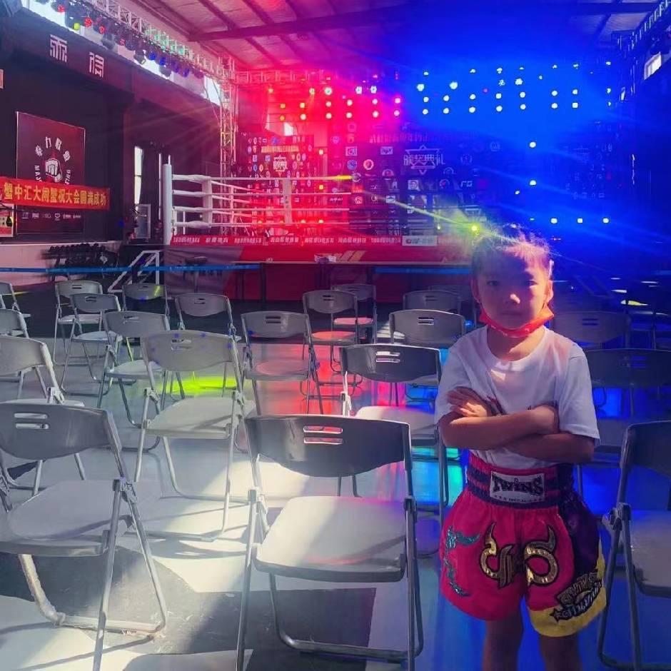 拳力搏击 全力以赴