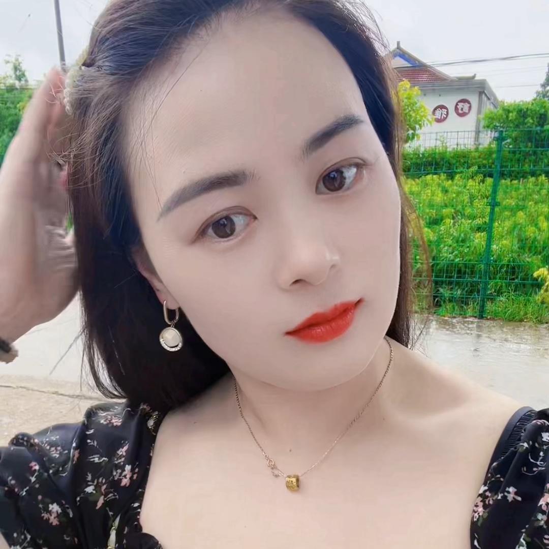 潘潘