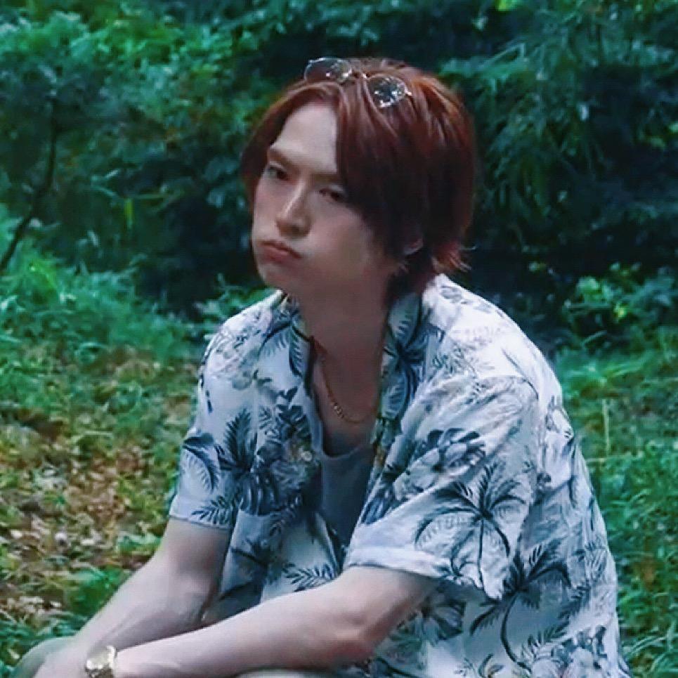 靓英小公举（龙哥老婆版）