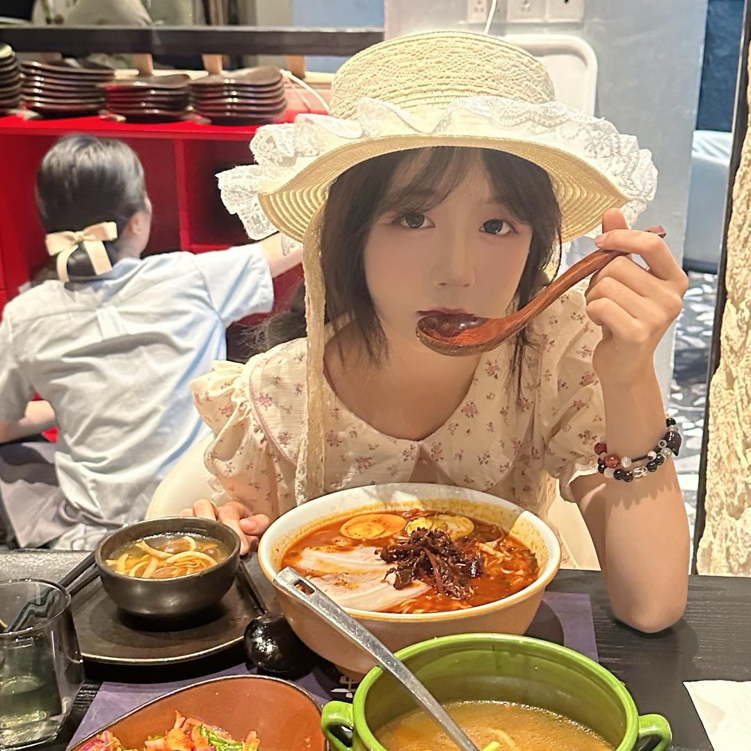 小咩^