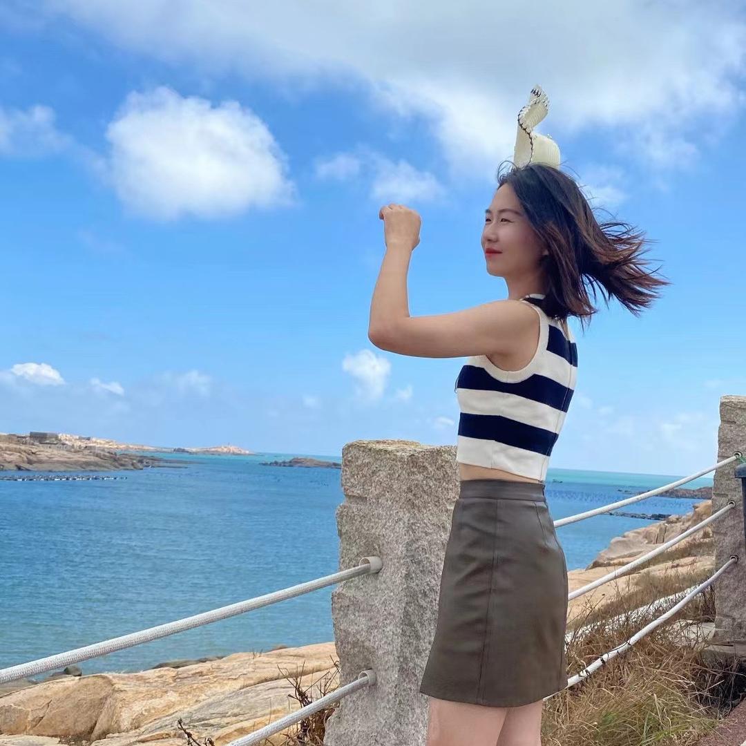 杨一一