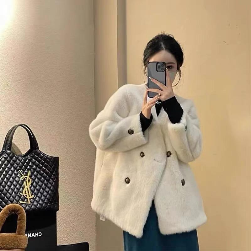 清逸衣装精选店