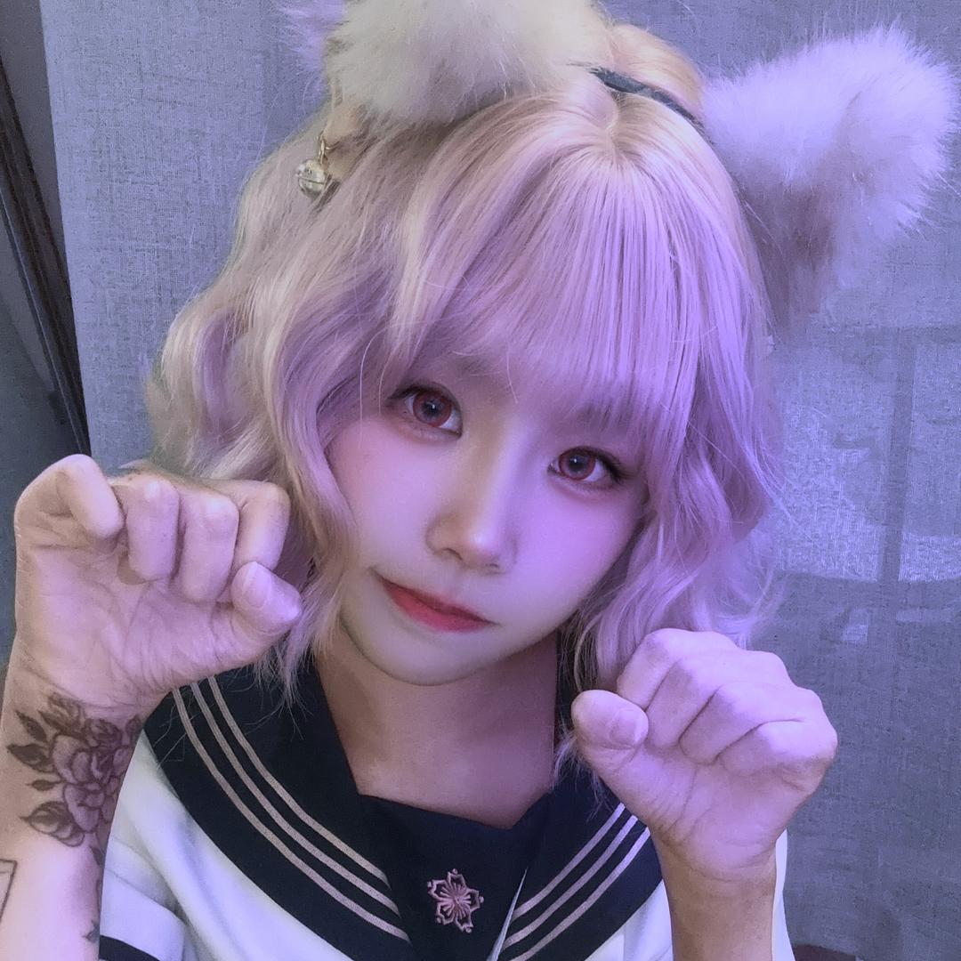 02.
