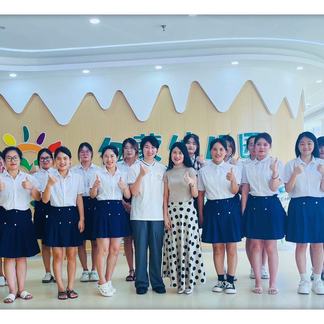 李官镇亿蒙幼儿园