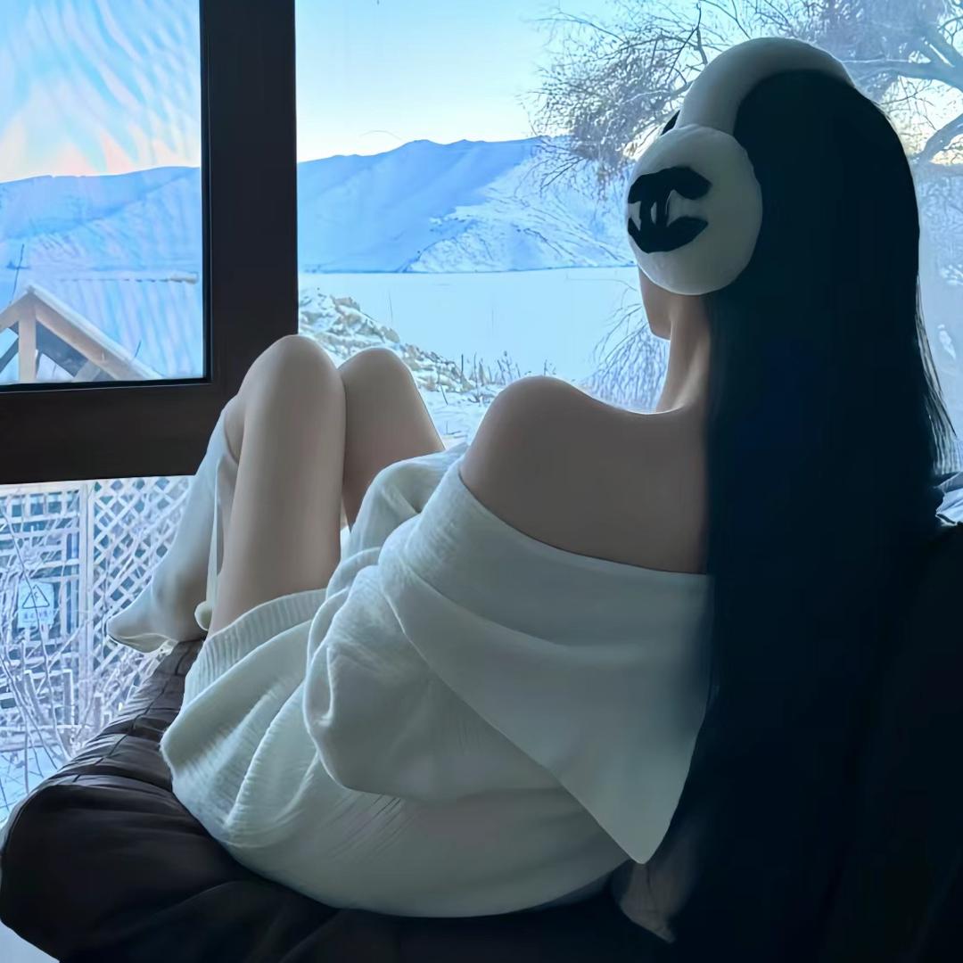 陈陈.