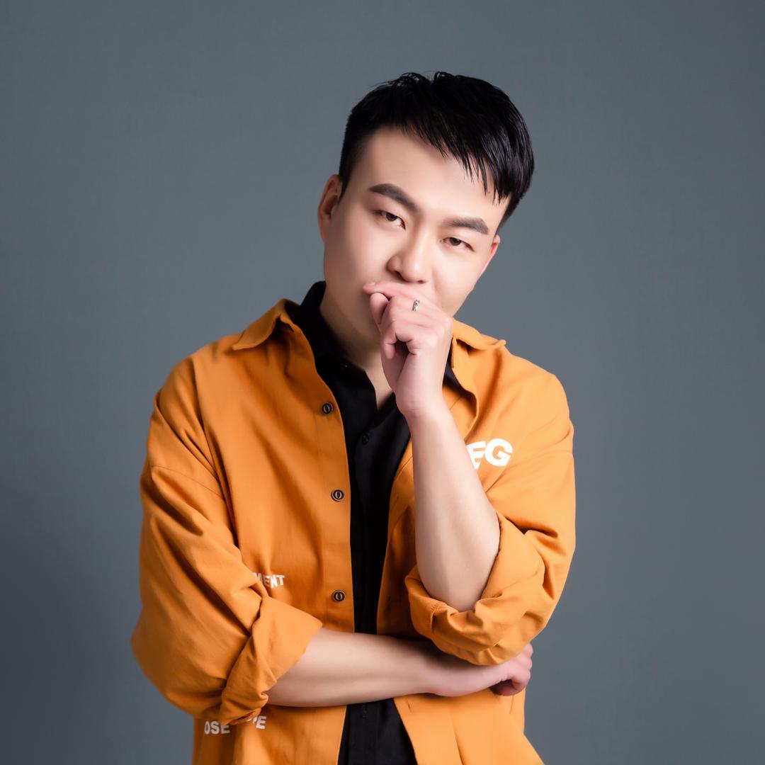 蚂蚁美发爱美丝403（沁馨苑）店长朱雷