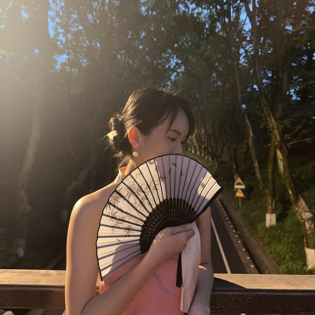 纭儿