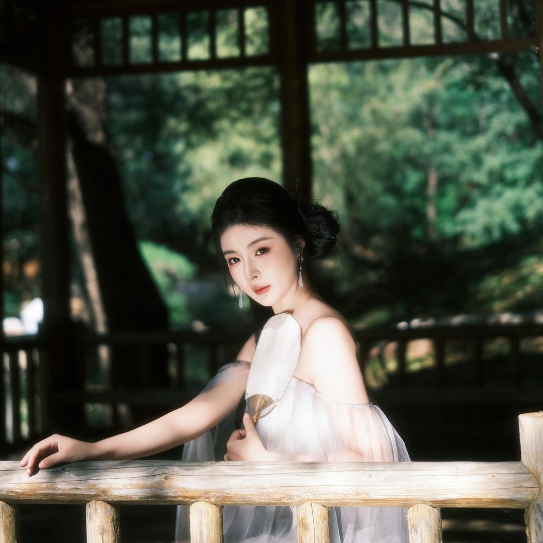 杨蜜🐝