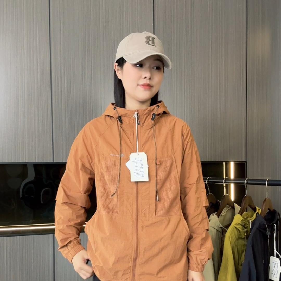 蒙华服饰
