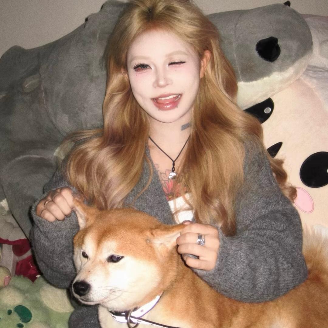 衿/