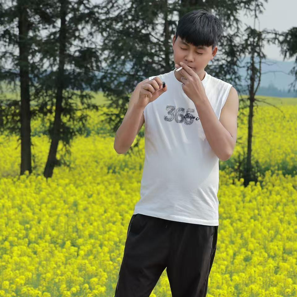 余的的