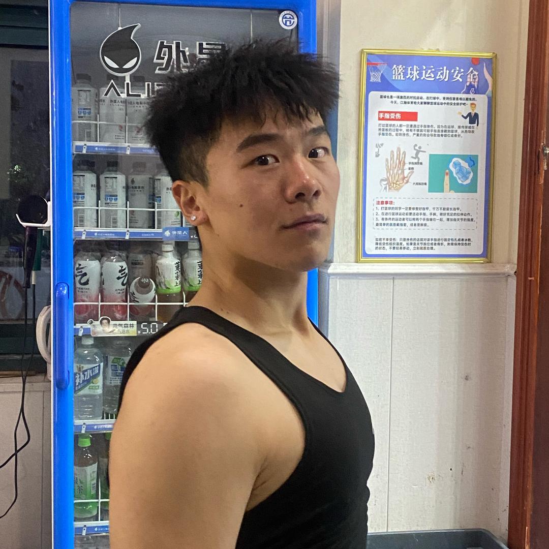 小宫弟弟.
